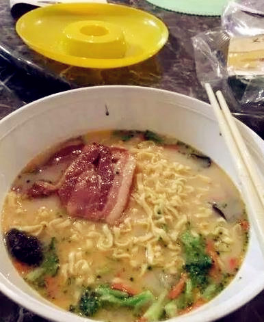 方陣金保網(wǎng)：每個(gè)月只需要2袋方便面的錢(qián)就能代辦武漢社保